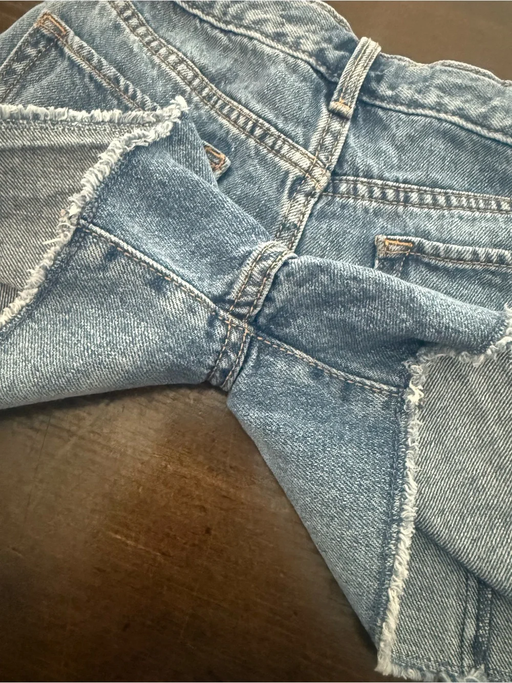 Old Navy High Waisted Light Blue Denim Frayed Hem Jean Shorts, size 8